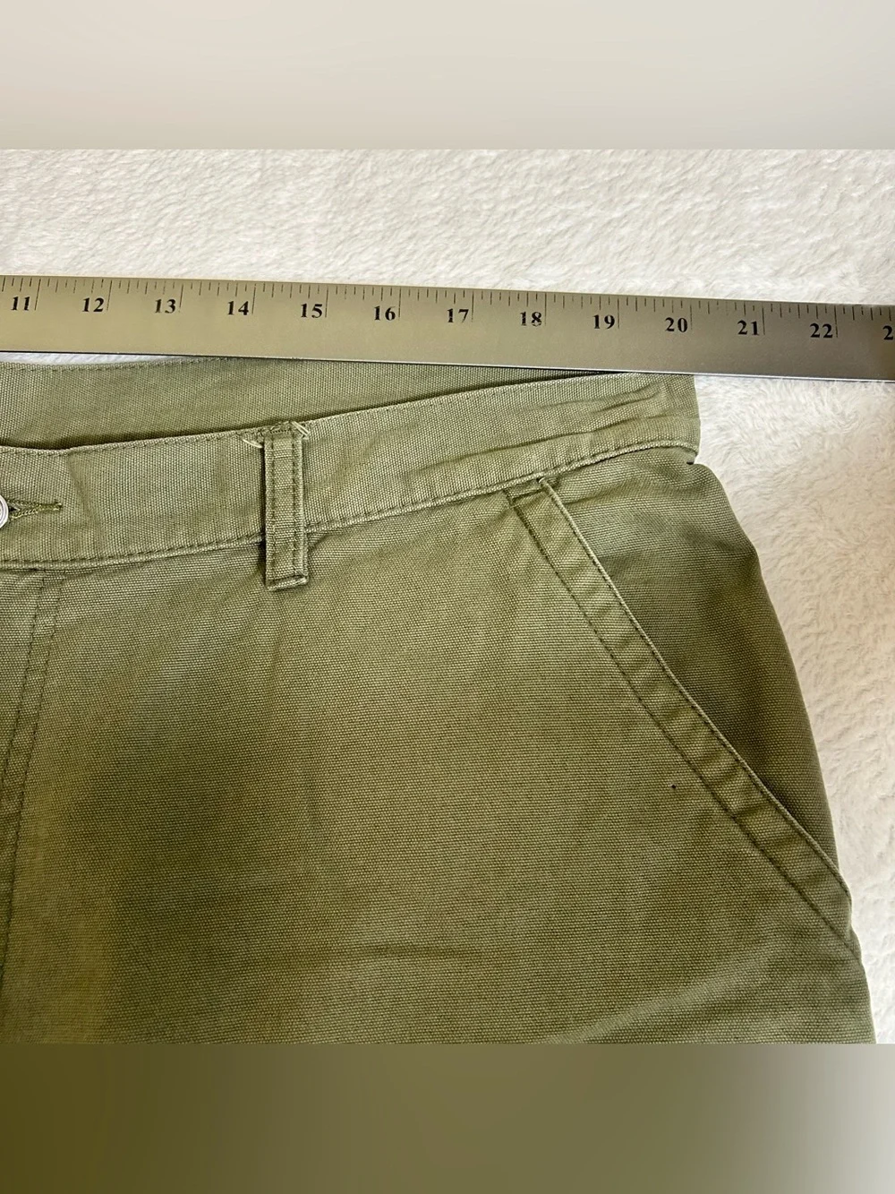 Tommy Hilfiger Men's Cargo Shorts Size 40 Olive Green Outdoor Utility Vintage